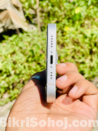 i phone 13